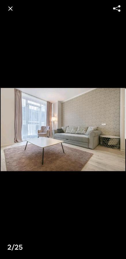 Happy Just Studio, Self Check-in-24x7,parking-in-the-underground-garage Apartment