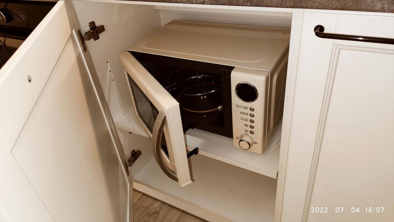 Apartment Happy Just Studio, Self Check-in-24x7,parking-in-the-underground-garage
