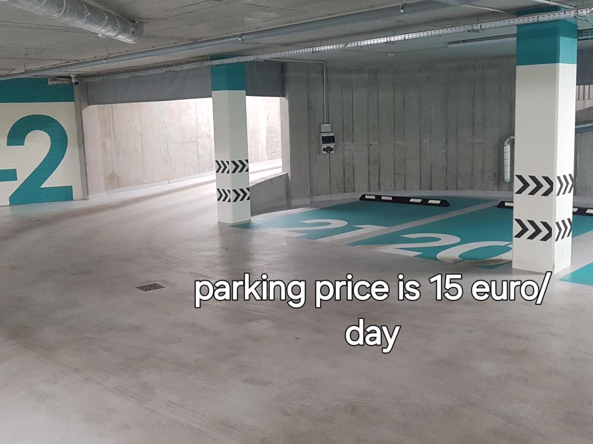 Happy Just Studio, Self Check-in-24x7,parking-in-the-underground-garage Apartment *